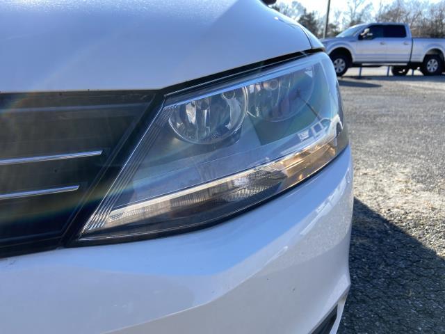 2013 Volkswagen Jetta Sedan 2.5L SE, available for sale in Patchogue, New York | Baron Supercenter. Patchogue, New York 2013 Volkswagen Jetta Sedan 2.5L SE, available for sale in Patchogue, New York | Baron Supercenter. Patchogue, New York