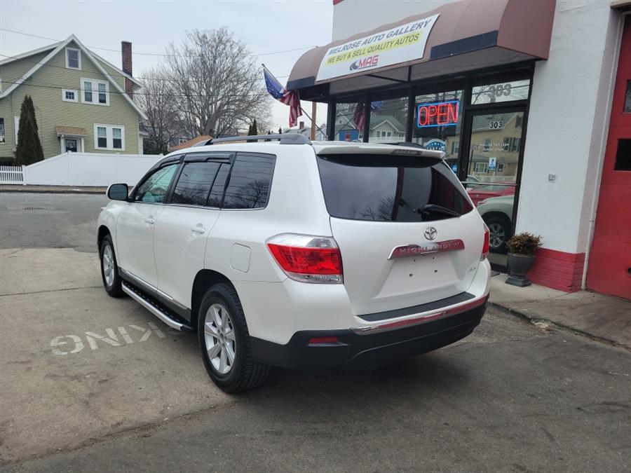 2011 Toyota Highlander 4WD 4dr V6 SE (Natl), available for sale in Melrose, Massachusetts | Melrose Auto Gallery. Melrose, Massachusetts 2011 Toyota Highlander 4WD 4dr V6 SE (Natl), available for sale in Melrose, Massachusetts | Melrose Auto Gallery. Melrose, Massachusetts
