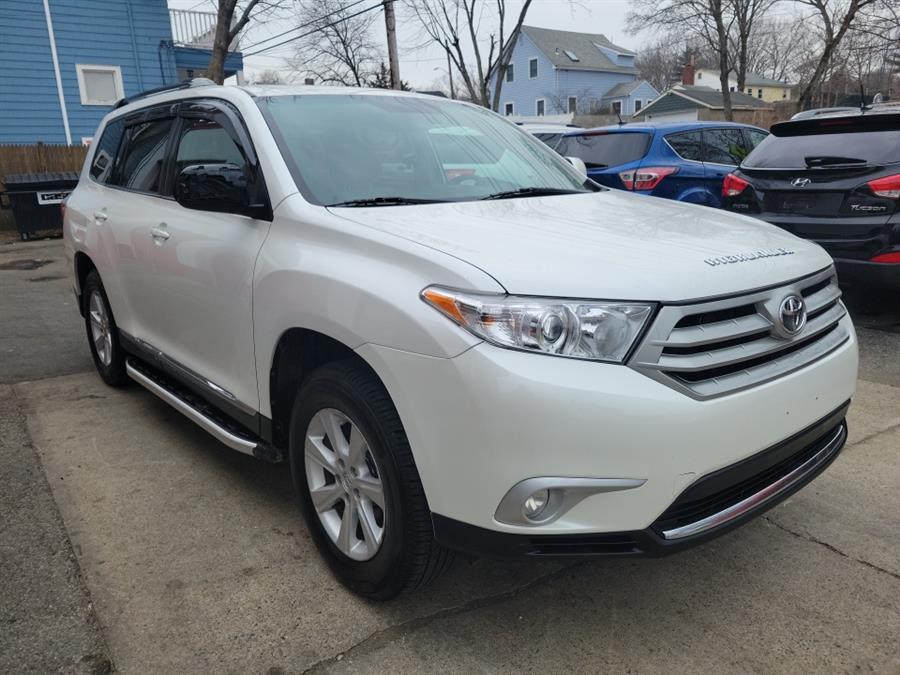 2011 Toyota Highlander 4WD 4dr V6 SE (Natl), available for sale in Melrose, Massachusetts | Melrose Auto Gallery. Melrose, Massachusetts 2011 Toyota Highlander 4WD 4dr V6 SE (Natl), available for sale in Melrose, Massachusetts | Melrose Auto Gallery. Melrose, Massachusetts