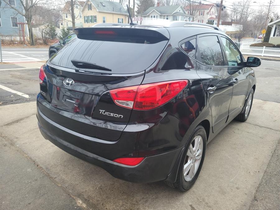 2013 Hyundai Tucson AWD 4dr Auto GLS, available for sale in Melrose, Massachusetts | Melrose Auto Gallery. Melrose, Massachusetts 2013 Hyundai Tucson AWD 4dr Auto GLS, available for sale in Melrose, Massachusetts | Melrose Auto Gallery. Melrose, Massachusetts