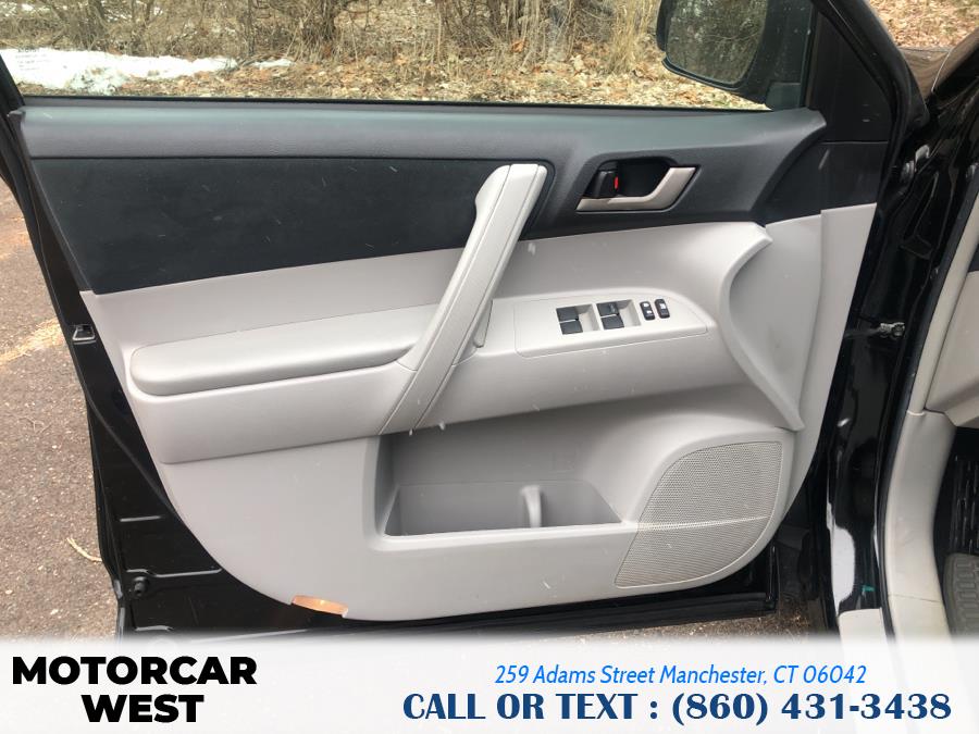 2011 Toyota Highlander 4WD 4dr V6 Base, available for sale in Manchester, Connecticut | Motorcar West. Manchester, Connecticut 2011 Toyota Highlander 4WD 4dr V6 Base, available for sale in Manchester, Connecticut | Motorcar West. Manchester, Connecticut
