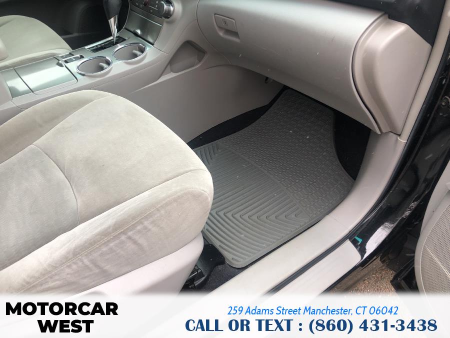 2011 Toyota Highlander 4WD 4dr V6 Base, available for sale in Manchester, Connecticut | Motorcar West. Manchester, Connecticut 2011 Toyota Highlander 4WD 4dr V6 Base, available for sale in Manchester, Connecticut | Motorcar West. Manchester, Connecticut