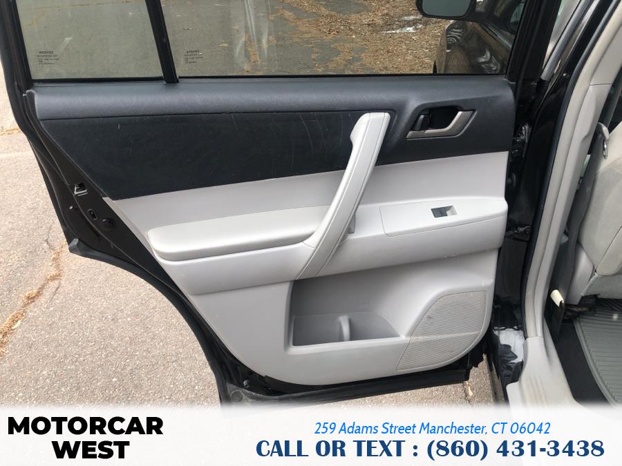 2011 Toyota Highlander 4WD 4dr V6 Base, available for sale in Manchester, Connecticut | Motorcar West. Manchester, Connecticut 2011 Toyota Highlander 4WD 4dr V6 Base, available for sale in Manchester, Connecticut | Motorcar West. Manchester, Connecticut