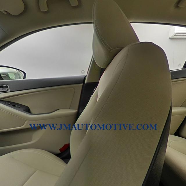 2015 Kia Optima 4dr Sdn LX, available for sale in Naugatuck, Connecticut | J&M Automotive Sls&Svc LLC. Naugatuck, Connecticut 2015 Kia Optima 4dr Sdn LX, available for sale in Naugatuck, Connecticut | J&M Automotive Sls&Svc LLC. Naugatuck, Connecticut