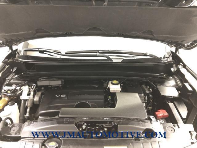 2018 Nissan Pathfinder 4x4 SV, available for sale in Naugatuck, Connecticut | J&M Automotive Sls&Svc LLC. Naugatuck, Connecticut 2018 Nissan Pathfinder 4x4 SV, available for sale in Naugatuck, Connecticut | J&M Automotive Sls&Svc LLC. Naugatuck, Connecticut