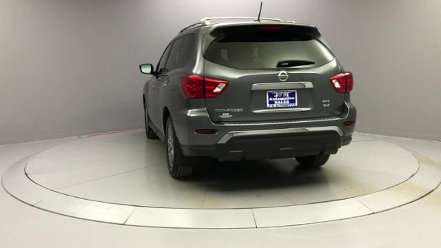 2018 Nissan Pathfinder 4x4 SV, available for sale in Naugatuck, Connecticut | J&M Automotive Sls&Svc LLC. Naugatuck, Connecticut 2018 Nissan Pathfinder 4x4 SV, available for sale in Naugatuck, Connecticut | J&M Automotive Sls&Svc LLC. Naugatuck, Connecticut