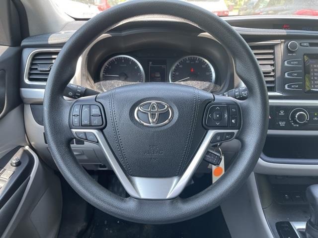 Used Toyota Highlander LE 2018 | Blasius of Danbury. Danbury, Connecticut Used Toyota Highlander LE 2018 | Blasius of Danbury. Danbury, Connecticut