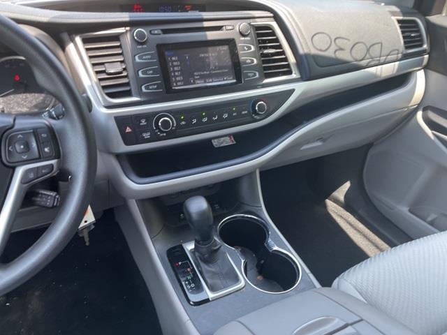 Used Toyota Highlander LE 2018 | Blasius of Danbury. Danbury, Connecticut Used Toyota Highlander LE 2018 | Blasius of Danbury. Danbury, Connecticut