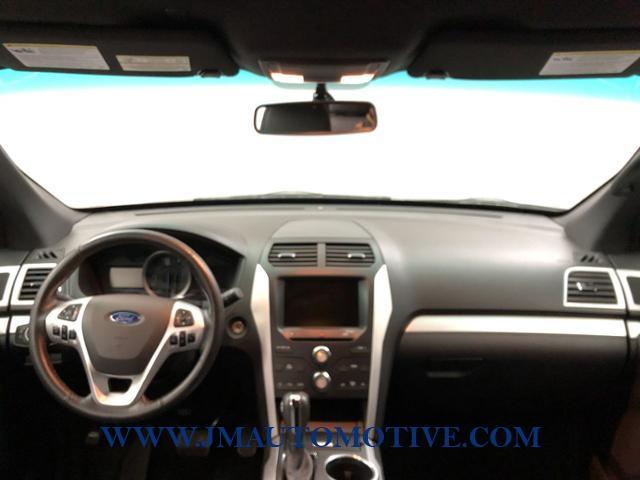 Used Ford Explorer 4WD 4dr XLT 2015 | J&M Automotive Sls&Svc LLC. Naugatuck, Connecticut Used Ford Explorer 4WD 4dr XLT 2015 | J&M Automotive Sls&Svc LLC. Naugatuck, Connecticut