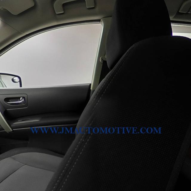 2013 Nissan Rogue AWD 4dr SV, available for sale in Naugatuck, Connecticut | J&M Automotive Sls&Svc LLC. Naugatuck, Connecticut 2013 Nissan Rogue AWD 4dr SV, available for sale in Naugatuck, Connecticut | J&M Automotive Sls&Svc LLC. Naugatuck, Connecticut