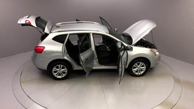2013 Nissan Rogue AWD 4dr SV, available for sale in Naugatuck, Connecticut | J&M Automotive Sls&Svc LLC. Naugatuck, Connecticut 2013 Nissan Rogue AWD 4dr SV, available for sale in Naugatuck, Connecticut | J&M Automotive Sls&Svc LLC. Naugatuck, Connecticut