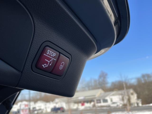 2018 Mercedes-benz Glc GLC 300 Coupe, available for sale in Brookfield, Connecticut | Blasius Federal Road. Brookfield, Connecticut 2018 Mercedes-benz Glc GLC 300 Coupe, available for sale in Brookfield, Connecticut | Blasius Federal Road. Brookfield, Connecticut