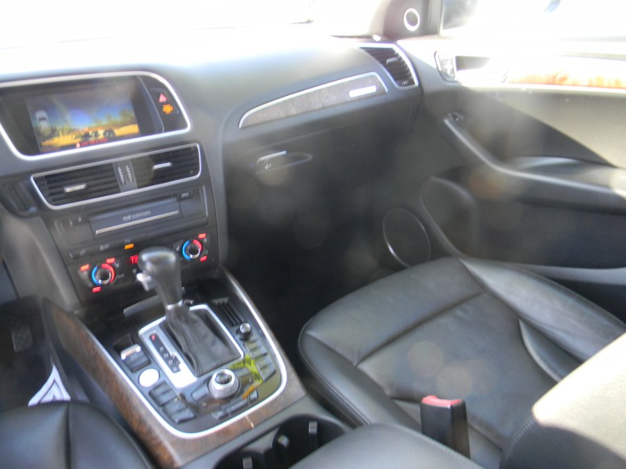 Used Audi Q5 quattro 4dr 3.2L Premium Plus 2012 | M&M Vehicles Inc dba Central Motors. Southborough, Massachusetts Used Audi Q5 quattro 4dr 3.2L Premium Plus 2012 | M&M Vehicles Inc dba Central Motors. Southborough, Massachusetts