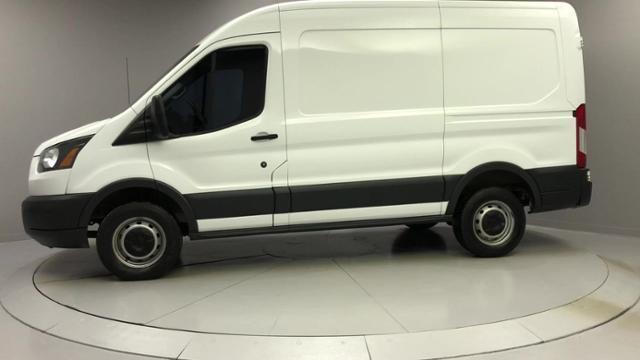 Used Ford Transit T-250 130 Med Rf 9000 GVWR Sliding 2015 | J&M Automotive Sls&Svc LLC. Naugatuck, Connecticut Used Ford Transit T-250 130 Med Rf 9000 GVWR Sliding 2015 | J&M Automotive Sls&Svc LLC. Naugatuck, Connecticut