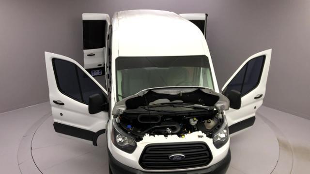 Used Ford Transit T-250 130 Med Rf 9000 GVWR Sliding 2015 | J&M Automotive Sls&Svc LLC. Naugatuck, Connecticut Used Ford Transit T-250 130 Med Rf 9000 GVWR Sliding 2015 | J&M Automotive Sls&Svc LLC. Naugatuck, Connecticut