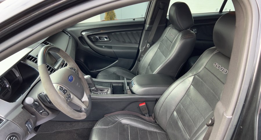 2015 Ford Taurus 4dr Sdn SHO AWD, available for sale in Waterbury, Connecticut | West End Automotive Center. Waterbury, Connecticut 2015 Ford Taurus 4dr Sdn SHO AWD, available for sale in Waterbury, Connecticut | West End Automotive Center. Waterbury, Connecticut