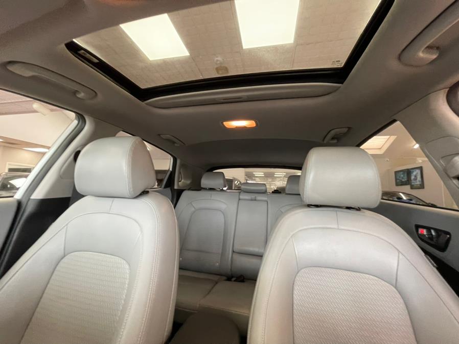 2019 Hyundai Kona Limited DCT AWD, available for sale in Massapequa Park, New York | Power Motors East. Massapequa Park, New York 2019 Hyundai Kona Limited DCT AWD, available for sale in Massapequa Park, New York | Power Motors East. Massapequa Park, New York