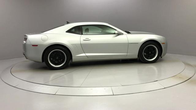 2013 Chevrolet Camaro 2dr Cpe LS w/2LS, available for sale in Naugatuck, Connecticut | J&M Automotive Sls&Svc LLC. Naugatuck, Connecticut 2013 Chevrolet Camaro 2dr Cpe LS w/2LS, available for sale in Naugatuck, Connecticut | J&M Automotive Sls&Svc LLC. Naugatuck, Connecticut