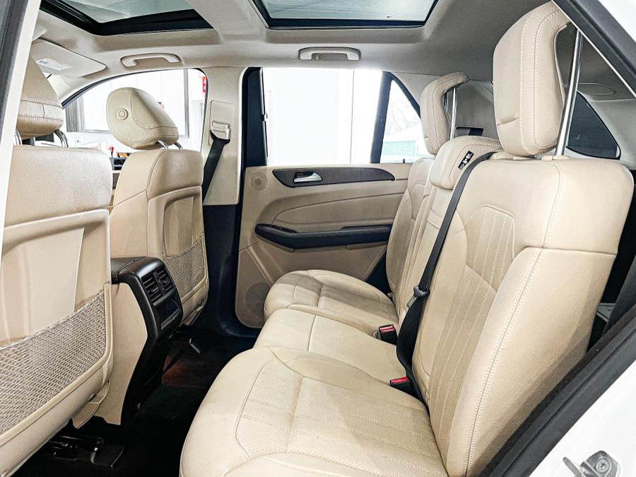 2019 Mercedes-Benz GLE GLE 400 4MATIC SUV, available for sale in Franklin Square, New York | Luxury Motor Club. Franklin Square, New York 2019 Mercedes-Benz GLE GLE 400 4MATIC SUV, available for sale in Franklin Square, New York | Luxury Motor Club. Franklin Square, New York