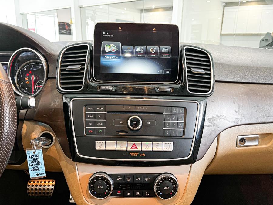 2019 Mercedes-Benz GLE GLE 400 4MATIC SUV, available for sale in Franklin Square, New York | Luxury Motor Club. Franklin Square, New York 2019 Mercedes-Benz GLE GLE 400 4MATIC SUV, available for sale in Franklin Square, New York | Luxury Motor Club. Franklin Square, New York