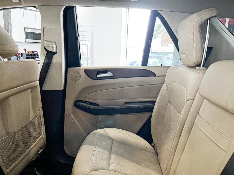 2019 Mercedes-Benz GLE GLE 400 4MATIC SUV, available for sale in Franklin Square, New York | Luxury Motor Club. Franklin Square, New York 2019 Mercedes-Benz GLE GLE 400 4MATIC SUV, available for sale in Franklin Square, New York | Luxury Motor Club. Franklin Square, New York