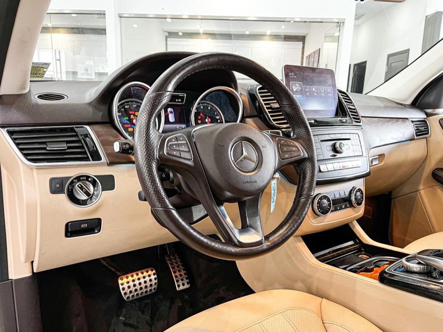 2019 Mercedes-Benz GLE GLE 400 4MATIC SUV, available for sale in Franklin Square, New York | Luxury Motor Club. Franklin Square, New York 2019 Mercedes-Benz GLE GLE 400 4MATIC SUV, available for sale in Franklin Square, New York | Luxury Motor Club. Franklin Square, New York