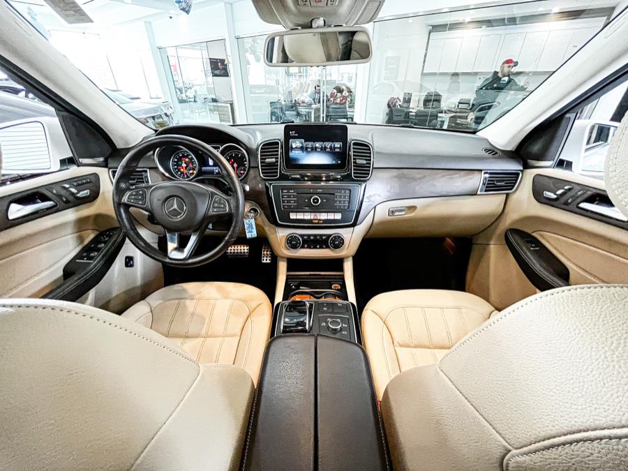 2019 Mercedes-Benz GLE GLE 400 4MATIC SUV, available for sale in Franklin Square, New York | Luxury Motor Club. Franklin Square, New York 2019 Mercedes-Benz GLE GLE 400 4MATIC SUV, available for sale in Franklin Square, New York | Luxury Motor Club. Franklin Square, New York