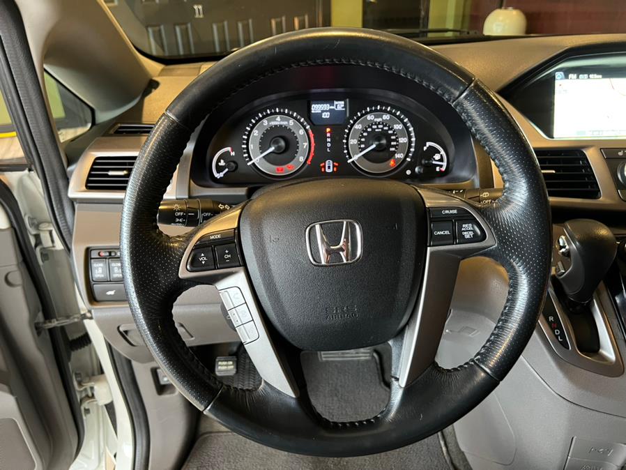 Used Honda Odyssey 5dr EX-L w/Navi 2016 | AutoMax. West Hartford, Connecticut Used Honda Odyssey 5dr EX-L w/Navi 2016 | AutoMax. West Hartford, Connecticut