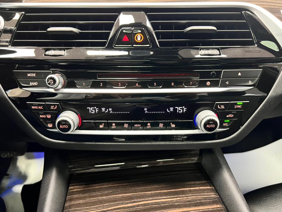 Used BMW 5 Series 530i xDrive Sedan 2019 | Power Motors East. Massapequa Park, New York Used BMW 5 Series 530i xDrive Sedan 2019 | Power Motors East. Massapequa Park, New York