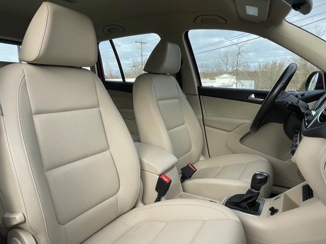 Used Volkswagen Tiguan SE 2016 | Blasius Federal Road. Brookfield, Connecticut Used Volkswagen Tiguan SE 2016 | Blasius Federal Road. Brookfield, Connecticut