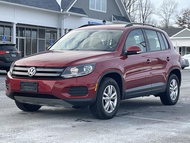 Used Volkswagen Tiguan SE 2016 | Blasius Federal Road. Brookfield, Connecticut Used Volkswagen Tiguan SE 2016 | Blasius Federal Road. Brookfield, Connecticut