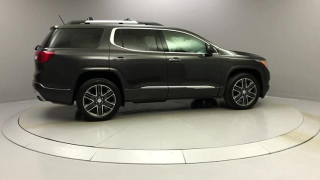 Used GMC Acadia AWD 4dr Denali 2017 | J&M Automotive Sls&Svc LLC. Naugatuck, Connecticut Used GMC Acadia AWD 4dr Denali 2017 | J&M Automotive Sls&Svc LLC. Naugatuck, Connecticut
