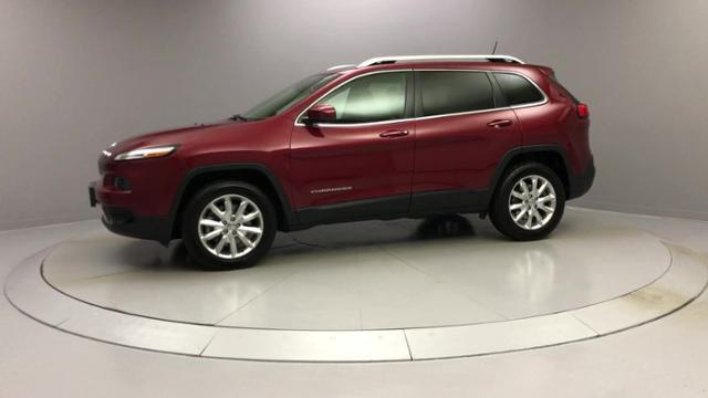 2016 Jeep Cherokee 4WD 4dr Limited, available for sale in Naugatuck, Connecticut | J&M Automotive Sls&Svc LLC. Naugatuck, Connecticut 2016 Jeep Cherokee 4WD 4dr Limited, available for sale in Naugatuck, Connecticut | J&M Automotive Sls&Svc LLC. Naugatuck, Connecticut
