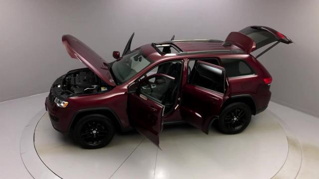 2018 Jeep Grand Cherokee Limited 4x4, available for sale in Naugatuck, Connecticut | J&M Automotive Sls&Svc LLC. Naugatuck, Connecticut 2018 Jeep Grand Cherokee Limited 4x4, available for sale in Naugatuck, Connecticut | J&M Automotive Sls&Svc LLC. Naugatuck, Connecticut