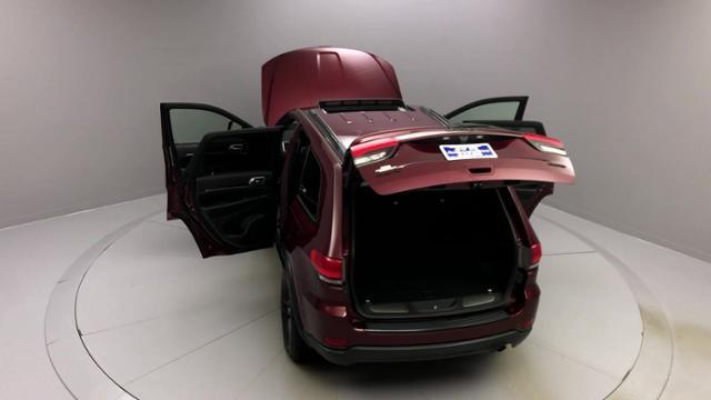 2018 Jeep Grand Cherokee Limited 4x4, available for sale in Naugatuck, Connecticut | J&M Automotive Sls&Svc LLC. Naugatuck, Connecticut 2018 Jeep Grand Cherokee Limited 4x4, available for sale in Naugatuck, Connecticut | J&M Automotive Sls&Svc LLC. Naugatuck, Connecticut