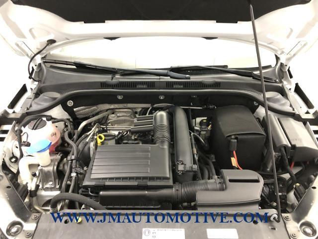 2016 Volkswagen Jetta 4dr Auto 1.4T S, available for sale in Naugatuck, Connecticut | J&M Automotive Sls&Svc LLC. Naugatuck, Connecticut 2016 Volkswagen Jetta 4dr Auto 1.4T S, available for sale in Naugatuck, Connecticut | J&M Automotive Sls&Svc LLC. Naugatuck, Connecticut