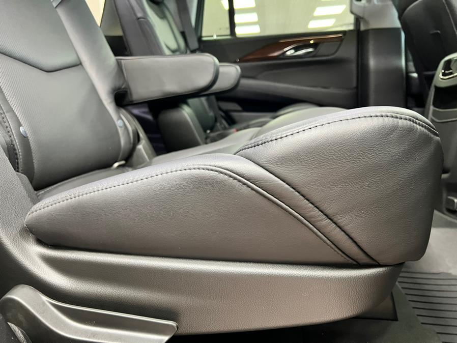 2020 Cadillac Escalade 4WD 4dr Luxury, available for sale in Massapequa Park, New York | Power Motors East. Massapequa Park, New York 2020 Cadillac Escalade 4WD 4dr Luxury, available for sale in Massapequa Park, New York | Power Motors East. Massapequa Park, New York