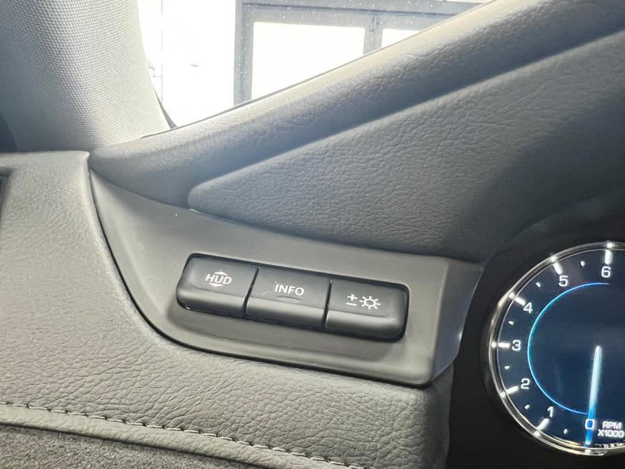 2020 Cadillac Escalade 4WD 4dr Luxury, available for sale in Massapequa Park, New York | Power Motors East. Massapequa Park, New York 2020 Cadillac Escalade 4WD 4dr Luxury, available for sale in Massapequa Park, New York | Power Motors East. Massapequa Park, New York