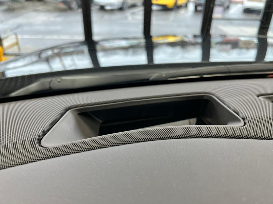 2020 Cadillac Escalade 4WD 4dr Luxury, available for sale in Massapequa Park, New York | Power Motors East. Massapequa Park, New York 2020 Cadillac Escalade 4WD 4dr Luxury, available for sale in Massapequa Park, New York | Power Motors East. Massapequa Park, New York