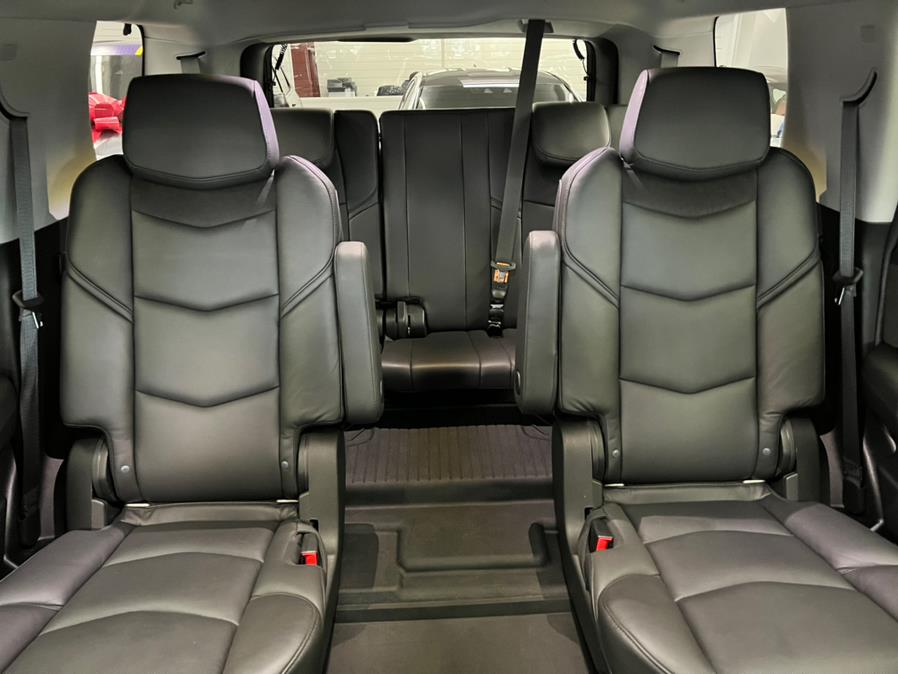 2020 Cadillac Escalade 4WD 4dr Luxury, available for sale in Massapequa Park, New York | Power Motors East. Massapequa Park, New York 2020 Cadillac Escalade 4WD 4dr Luxury, available for sale in Massapequa Park, New York | Power Motors East. Massapequa Park, New York