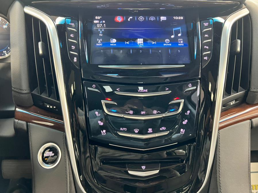 2020 Cadillac Escalade 4WD 4dr Luxury, available for sale in Massapequa Park, New York | Power Motors East. Massapequa Park, New York 2020 Cadillac Escalade 4WD 4dr Luxury, available for sale in Massapequa Park, New York | Power Motors East. Massapequa Park, New York