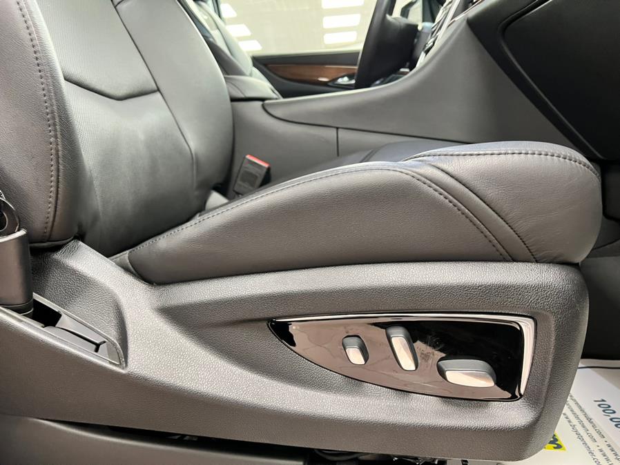2020 Cadillac Escalade 4WD 4dr Luxury, available for sale in Massapequa Park, New York | Power Motors East. Massapequa Park, New York 2020 Cadillac Escalade 4WD 4dr Luxury, available for sale in Massapequa Park, New York | Power Motors East. Massapequa Park, New York