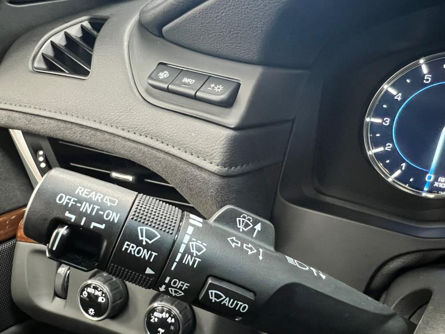 2020 Cadillac Escalade 4WD 4dr Luxury, available for sale in Massapequa Park, New York | Power Motors East. Massapequa Park, New York 2020 Cadillac Escalade 4WD 4dr Luxury, available for sale in Massapequa Park, New York | Power Motors East. Massapequa Park, New York