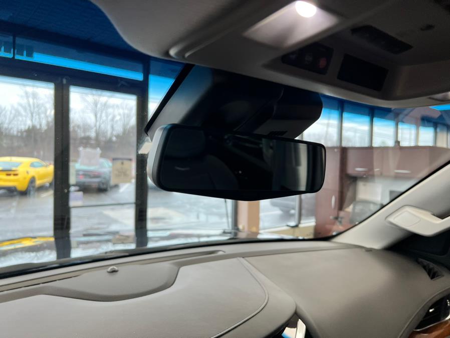 2020 Cadillac Escalade 4WD 4dr Luxury, available for sale in Massapequa Park, New York | Power Motors East. Massapequa Park, New York 2020 Cadillac Escalade 4WD 4dr Luxury, available for sale in Massapequa Park, New York | Power Motors East. Massapequa Park, New York