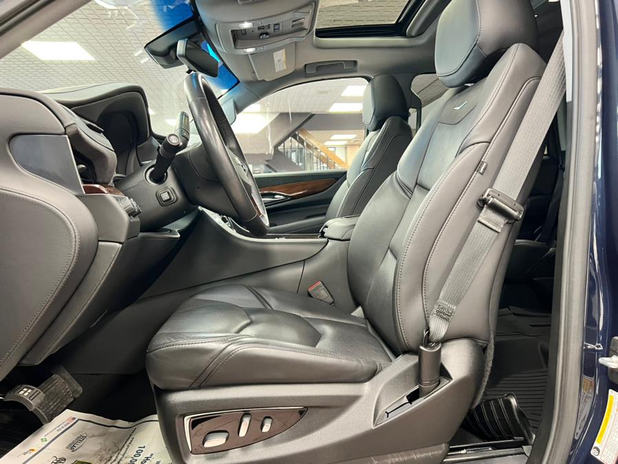 2020 Cadillac Escalade 4WD 4dr Luxury, available for sale in Massapequa Park, New York | Power Motors East. Massapequa Park, New York 2020 Cadillac Escalade 4WD 4dr Luxury, available for sale in Massapequa Park, New York | Power Motors East. Massapequa Park, New York