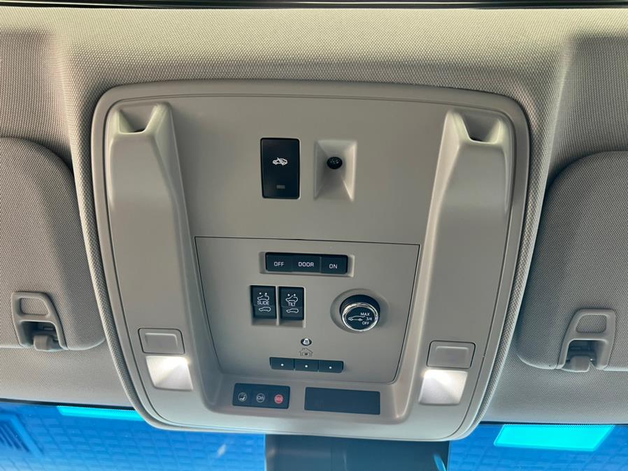 2020 Cadillac Escalade 4WD 4dr Luxury, available for sale in Massapequa Park, New York | Power Motors East. Massapequa Park, New York 2020 Cadillac Escalade 4WD 4dr Luxury, available for sale in Massapequa Park, New York | Power Motors East. Massapequa Park, New York