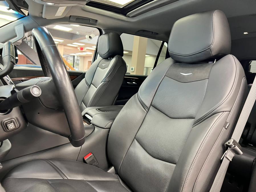 2020 Cadillac Escalade 4WD 4dr Luxury, available for sale in Massapequa Park, New York | Power Motors East. Massapequa Park, New York 2020 Cadillac Escalade 4WD 4dr Luxury, available for sale in Massapequa Park, New York | Power Motors East. Massapequa Park, New York
