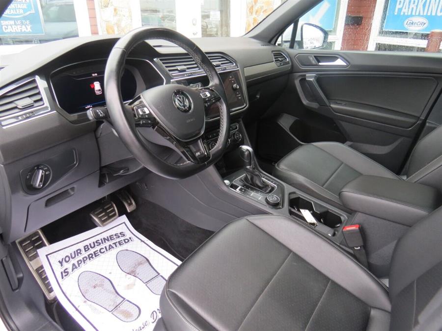 Used Volkswagen Tiguan 2.0T SEL R Line 4Motion AWD 4dr SUV 2019 | Lake City Exports Inc. Auburn, Maine Used Volkswagen Tiguan 2.0T SEL R Line 4Motion AWD 4dr SUV 2019 | Lake City Exports Inc. Auburn, Maine