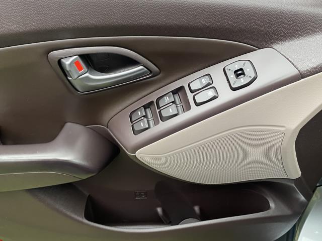 Used Hyundai Tucson AWD 4dr SE 2015 | Long Island Car Loan. Babylon, New York Used Hyundai Tucson AWD 4dr SE 2015 | Long Island Car Loan. Babylon, New York