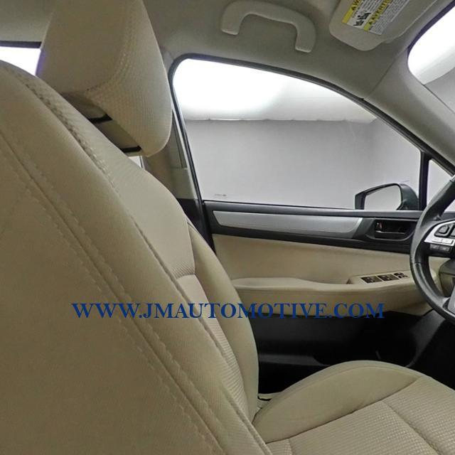 Used Subaru Outback 2.5i 2017 | J&M Automotive Sls&Svc LLC. Naugatuck, Connecticut Used Subaru Outback 2.5i 2017 | J&M Automotive Sls&Svc LLC. Naugatuck, Connecticut